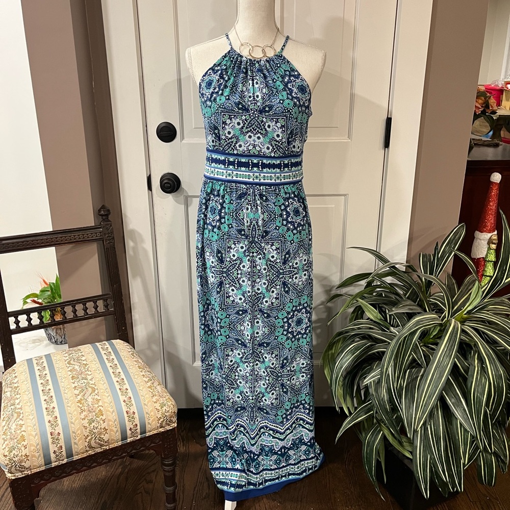 db established 1962 maxi dress. Lined.